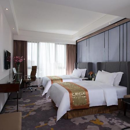 Vienna Classic Hotel Dongguan Changan Xiandai Exterior foto